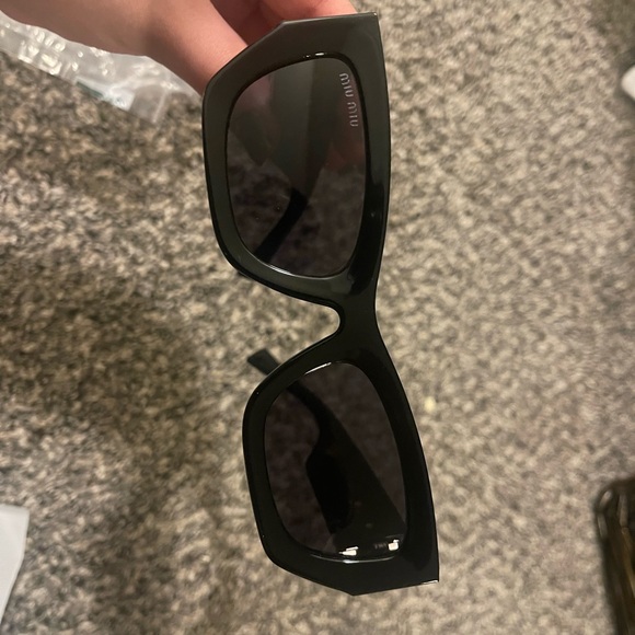Miu miu sunglasses - Picture 3 of 4